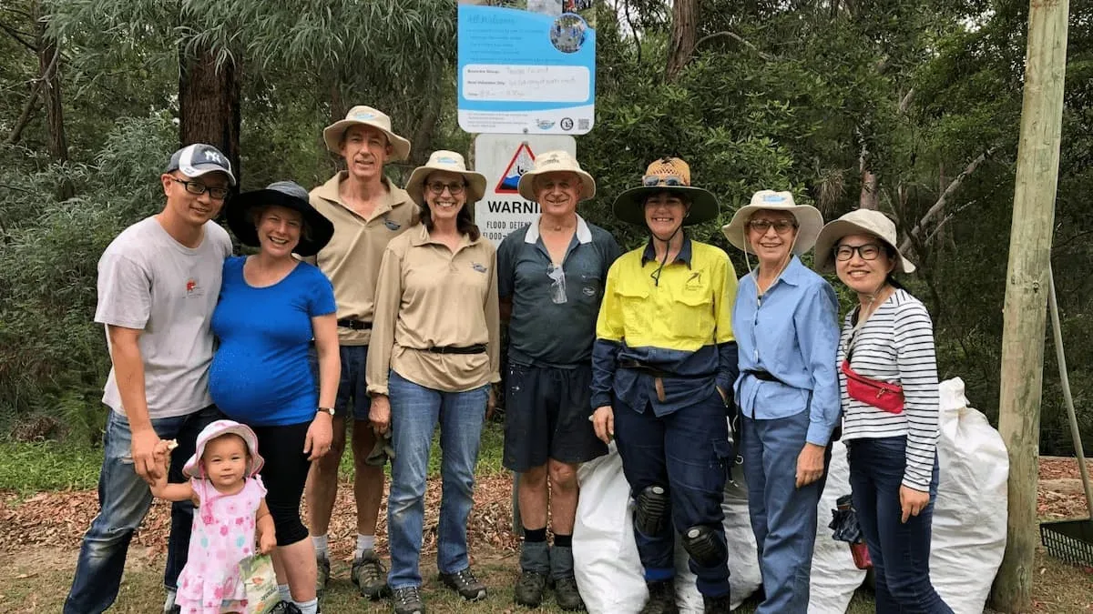 Bushcare volunteers