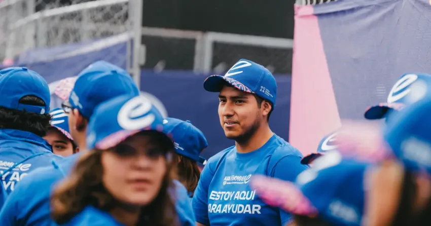 Formula E volunteers