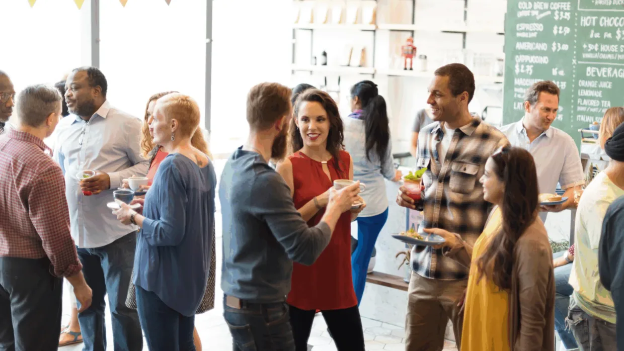 The overlap of volunteers and donations