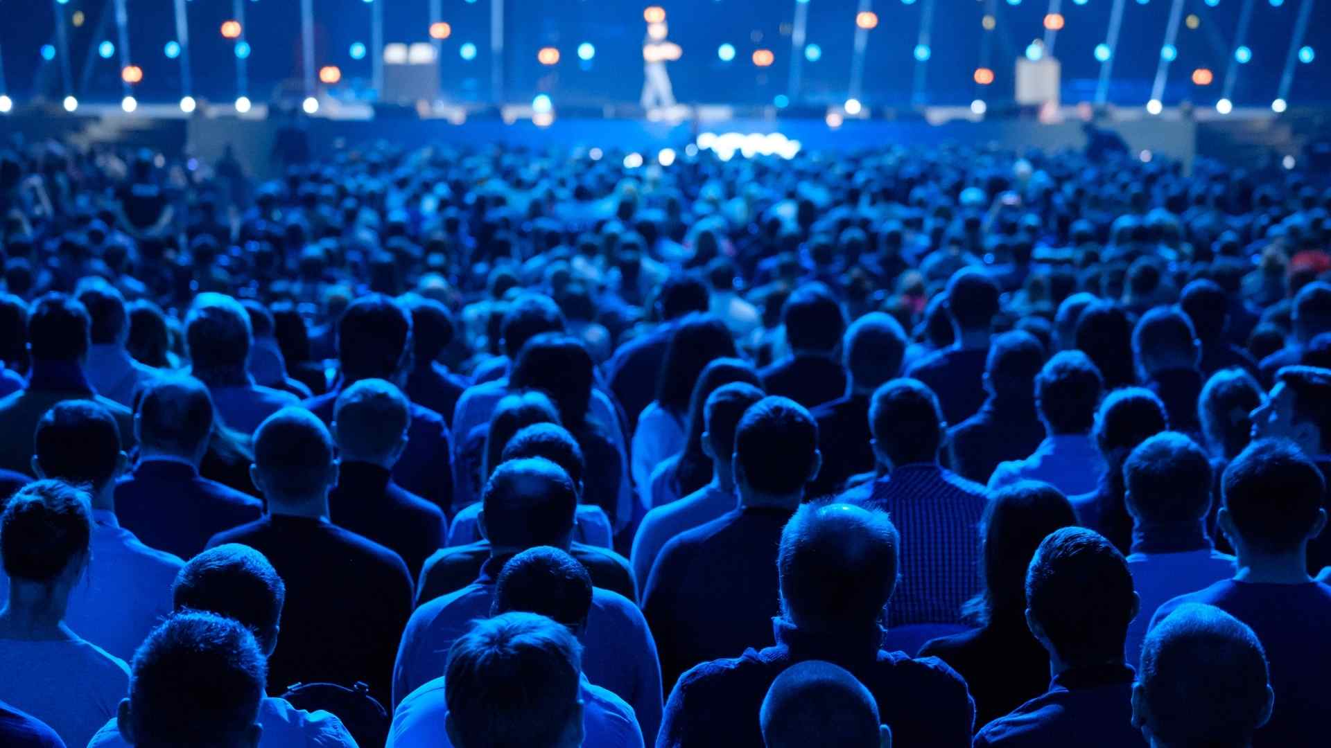 10 Great Volunteer Roles for Your Next Conference