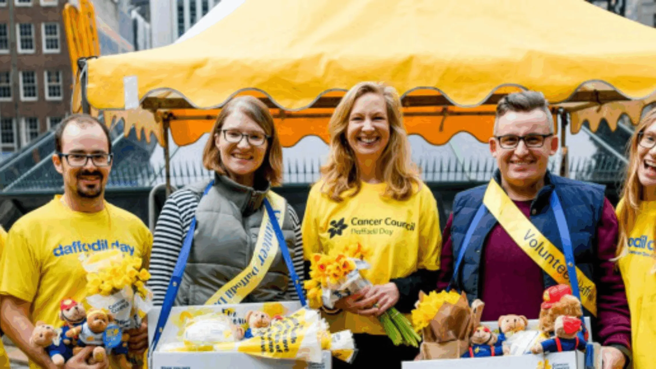 Cancer Council volunteers fundraising for Daffodil Day